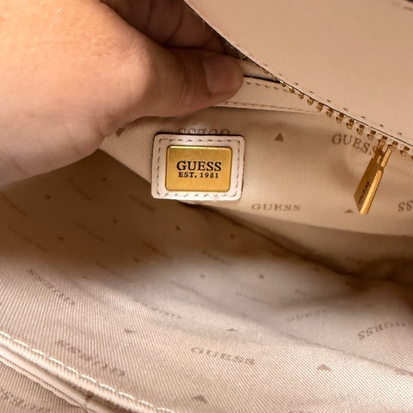 Guess Izzy Leopard Print Satchel Tote Bag Cream Brown Like New - Picture 4 of 6